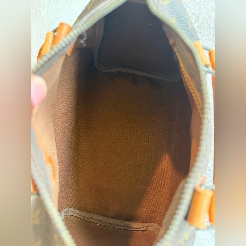 Vintage Louis Vuitton Monogram Speedy 25 - Picture 11 of 16